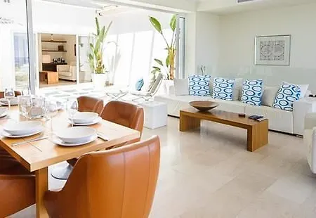 Apartament Oceanview Luxury 063 *